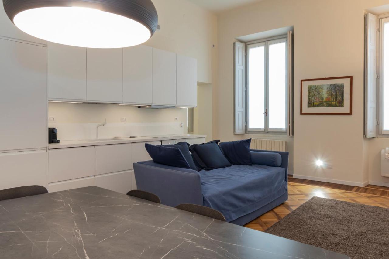 Luxury Apartment Near Duomo Italia 38 Milán Exterior foto
